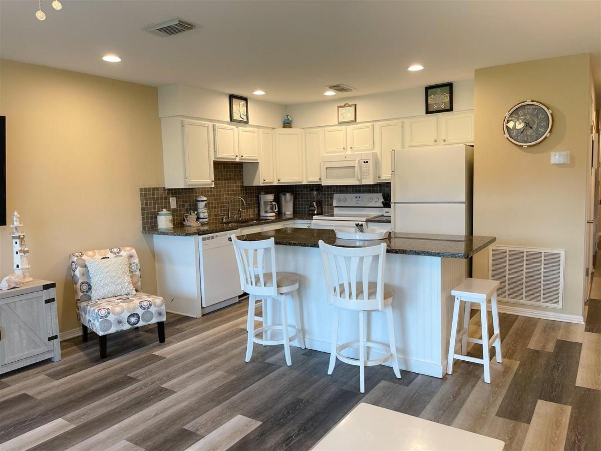 דסטין 9 D, One Bedroom Condo מראה חיצוני תמונה